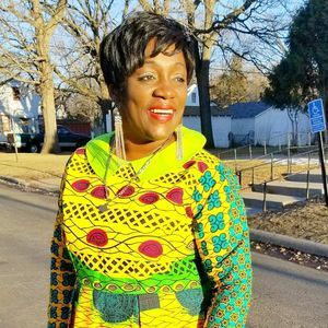 Meet your Posher, Roberta